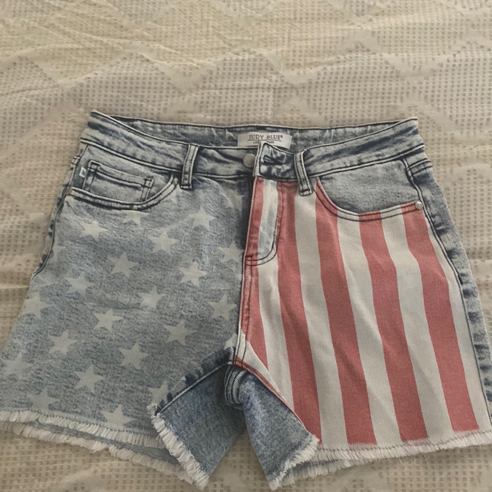 Judy Blue size L American Flag shorts